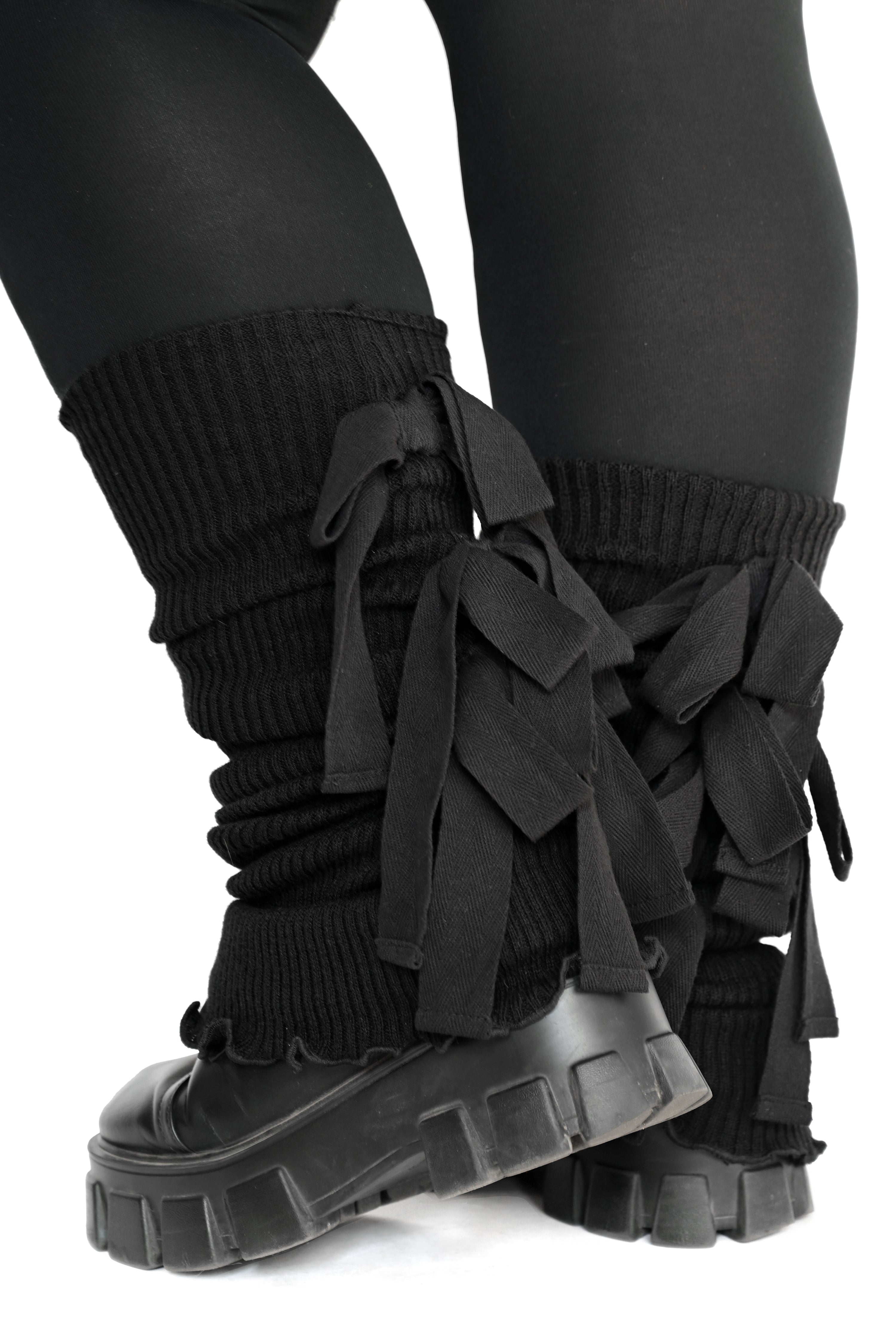 Sugar Ribbon Leg Warmers - Black