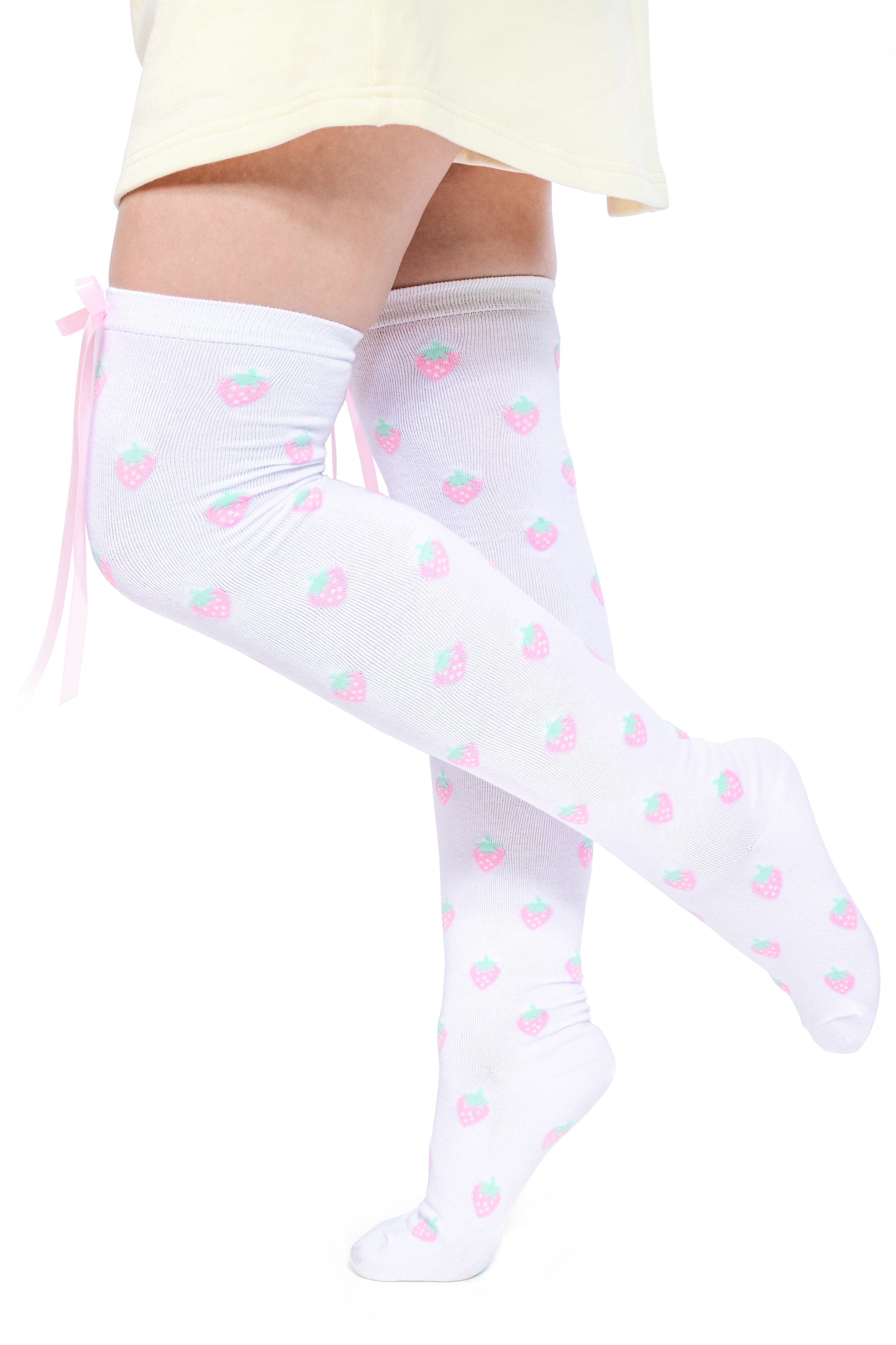 LOVE ME MONSTER Love Ribbon Over Knee Socksニーソックス Love Ribbon Over Knee Socks_BK - 감도 깊은 취향 셀렉트샵 29CM