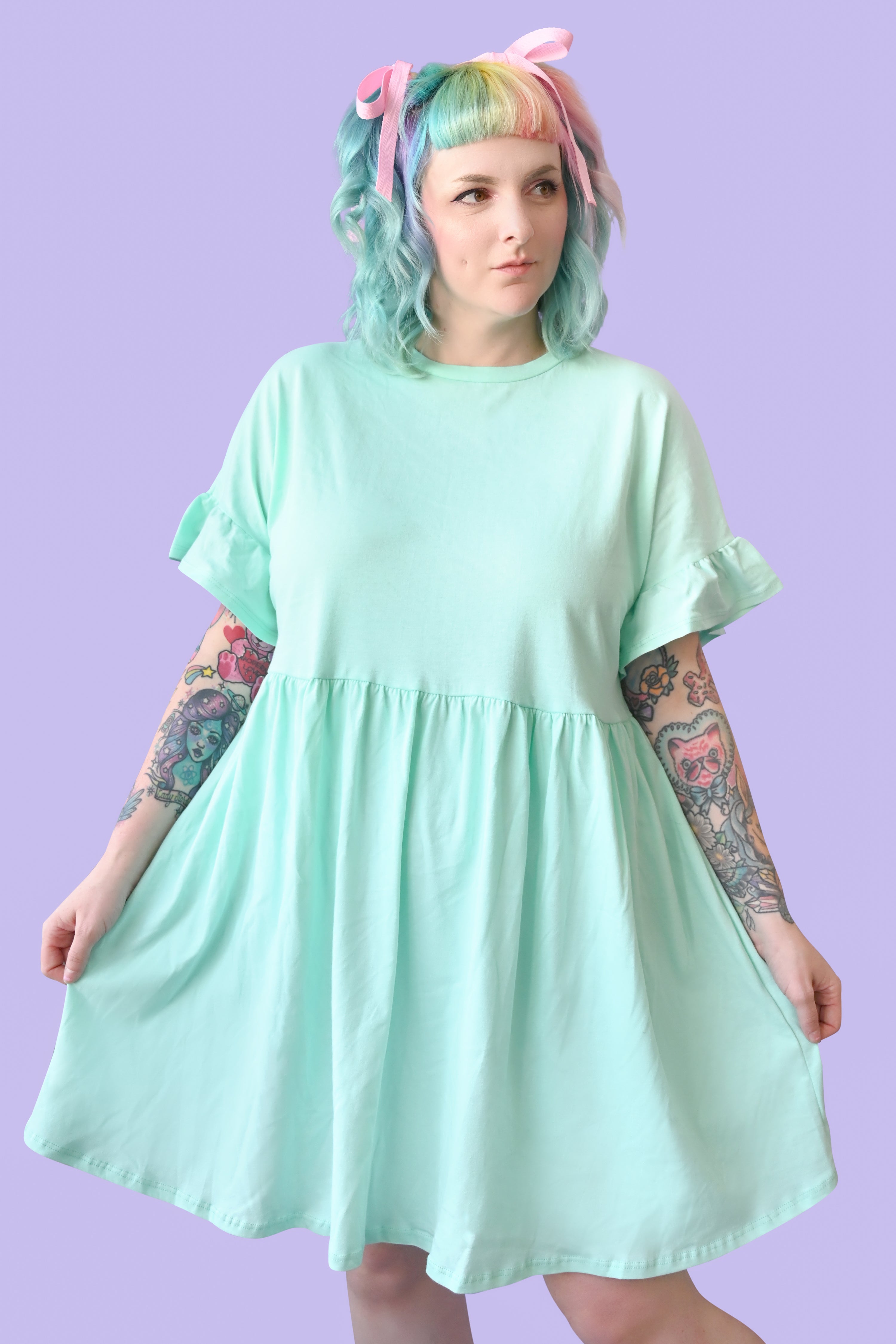 Mint colored loose fitting cotton dress with ruffled sleeves